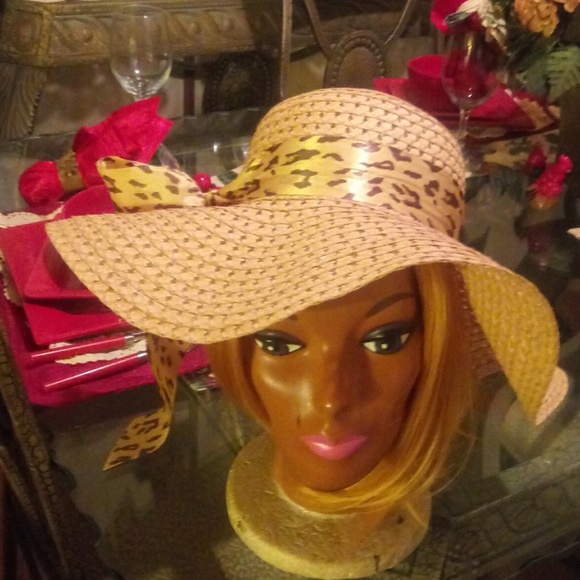 Straw Hat - Picture 3 of 3